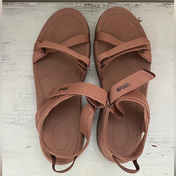 Teva Verra Sandal in Acorn Brown | Size 9 - Picture 2 of 6